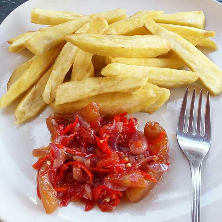 Chips with Pepper Sauce or Ketch up_0