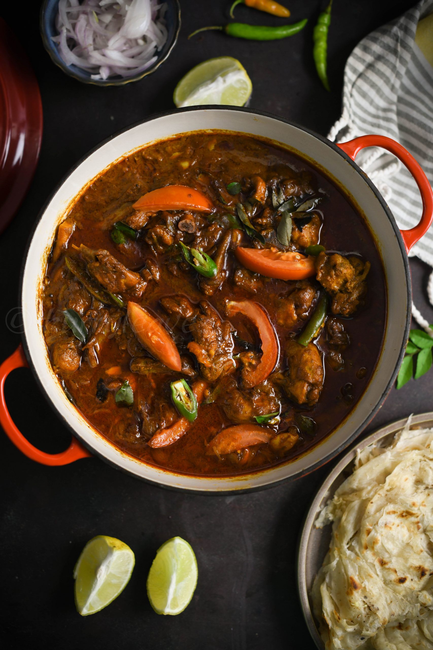 Kozhi Varutharacha Curry / Chicken curry_0