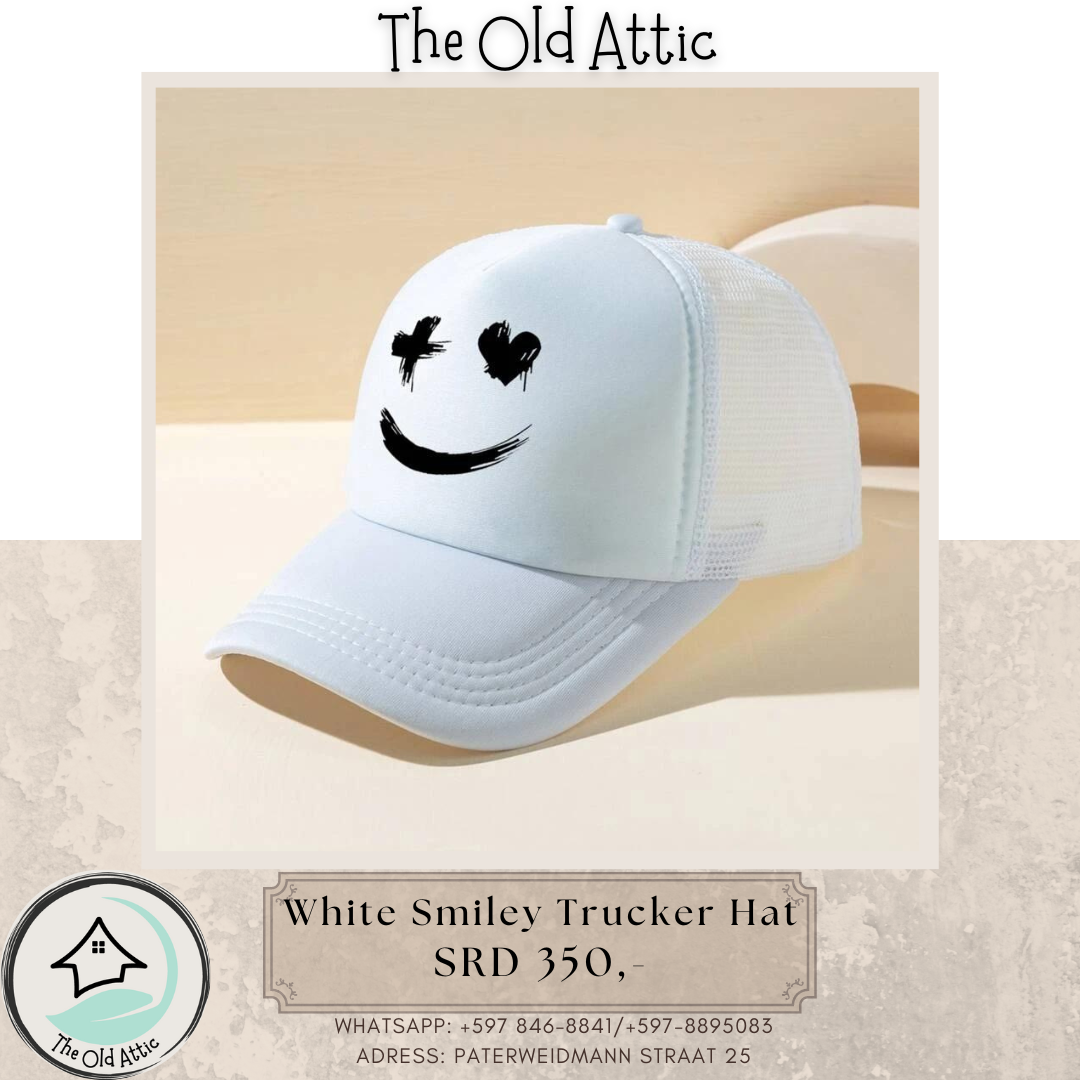 white smiley trucker hat _0