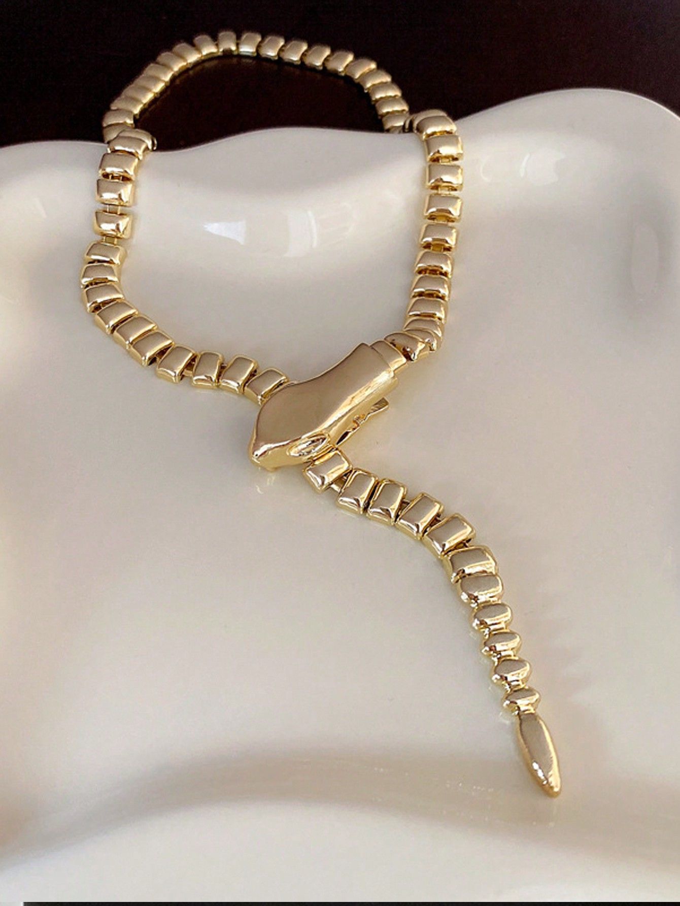 Gold Snake Chain Necklace_3