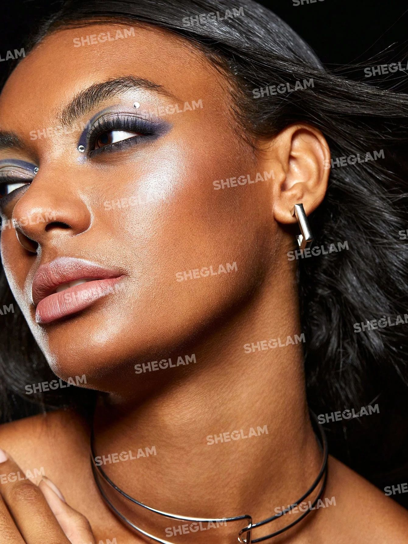 SHEGLAM Lunar Glow Highlighter - Silver_6