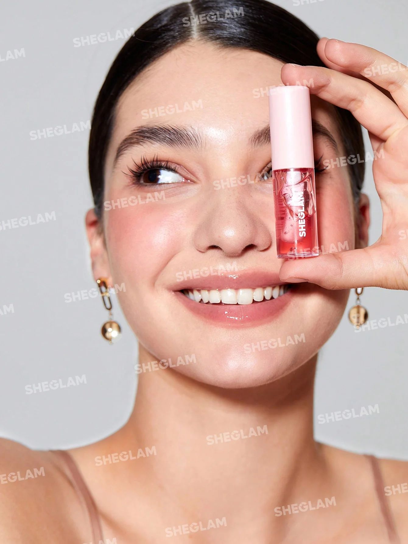 SHEGLAM Jelly Wow Hydrating Lip Oil - Berry Involved_1