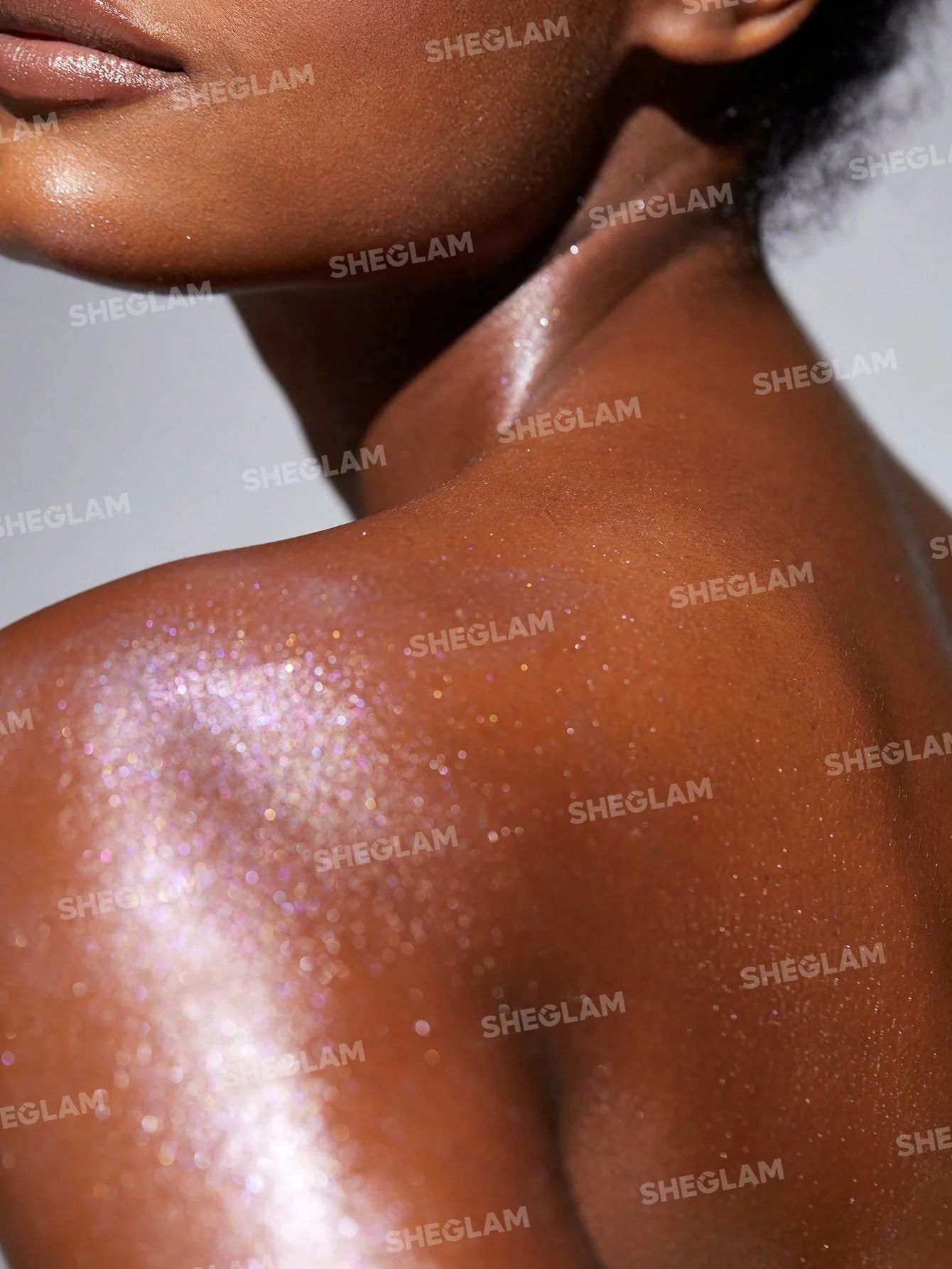 SHEGLAM Go Go Glow Highlighting Body Mist - Love Bomb_2