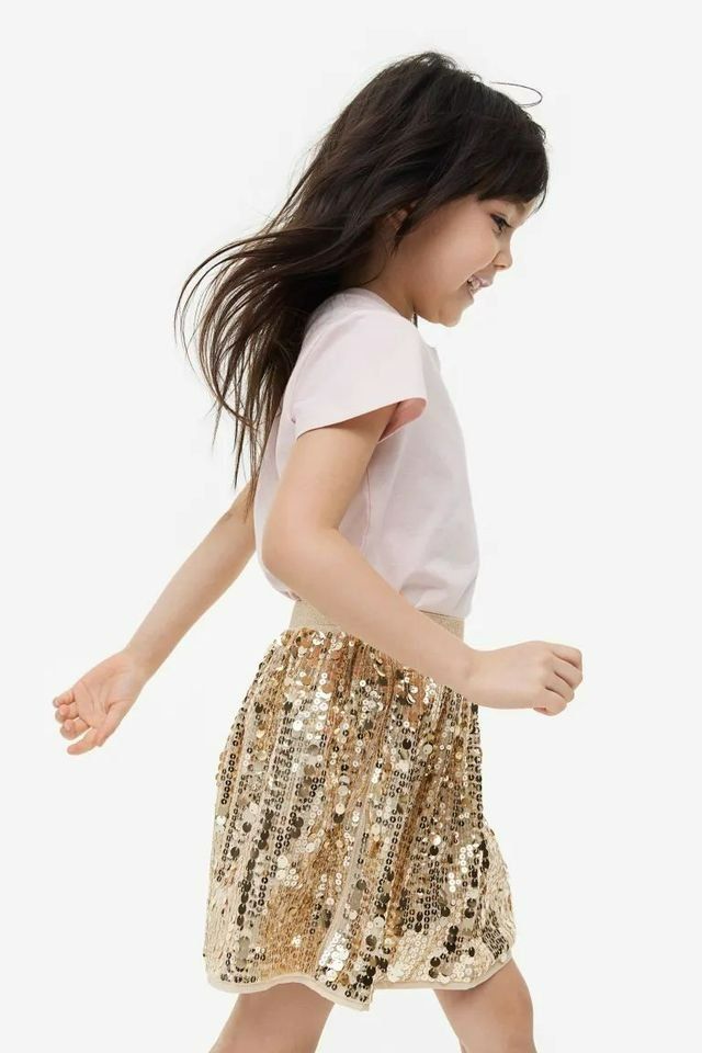 H&M Glittery, flared skirt in sequined mesh (9-10Y)_0