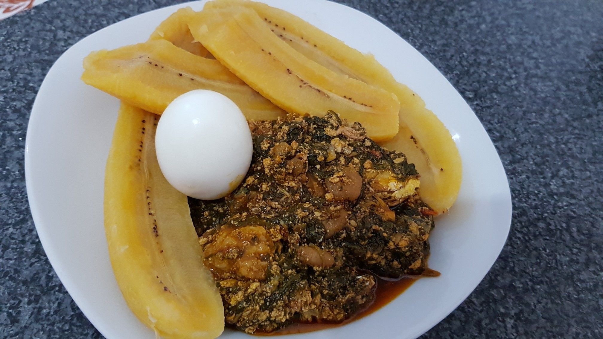 Ampesi (Plantain) and Palava Sauce (Kontomire Stew)_0