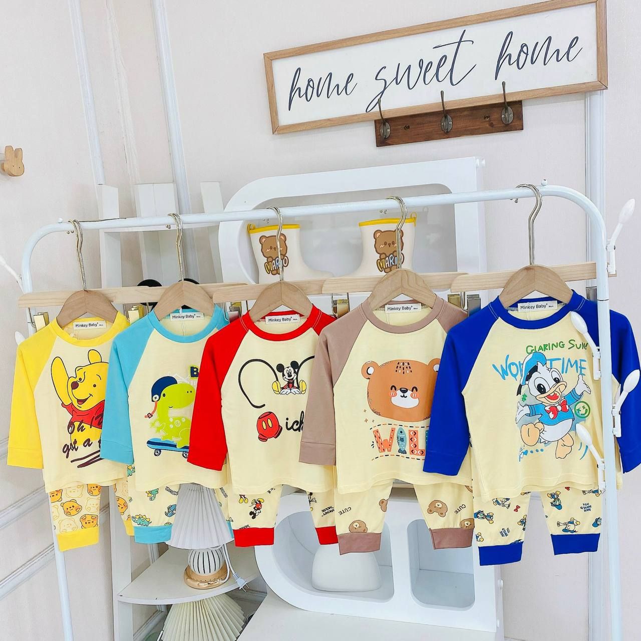 [141] Disney Colourblock PJs_0