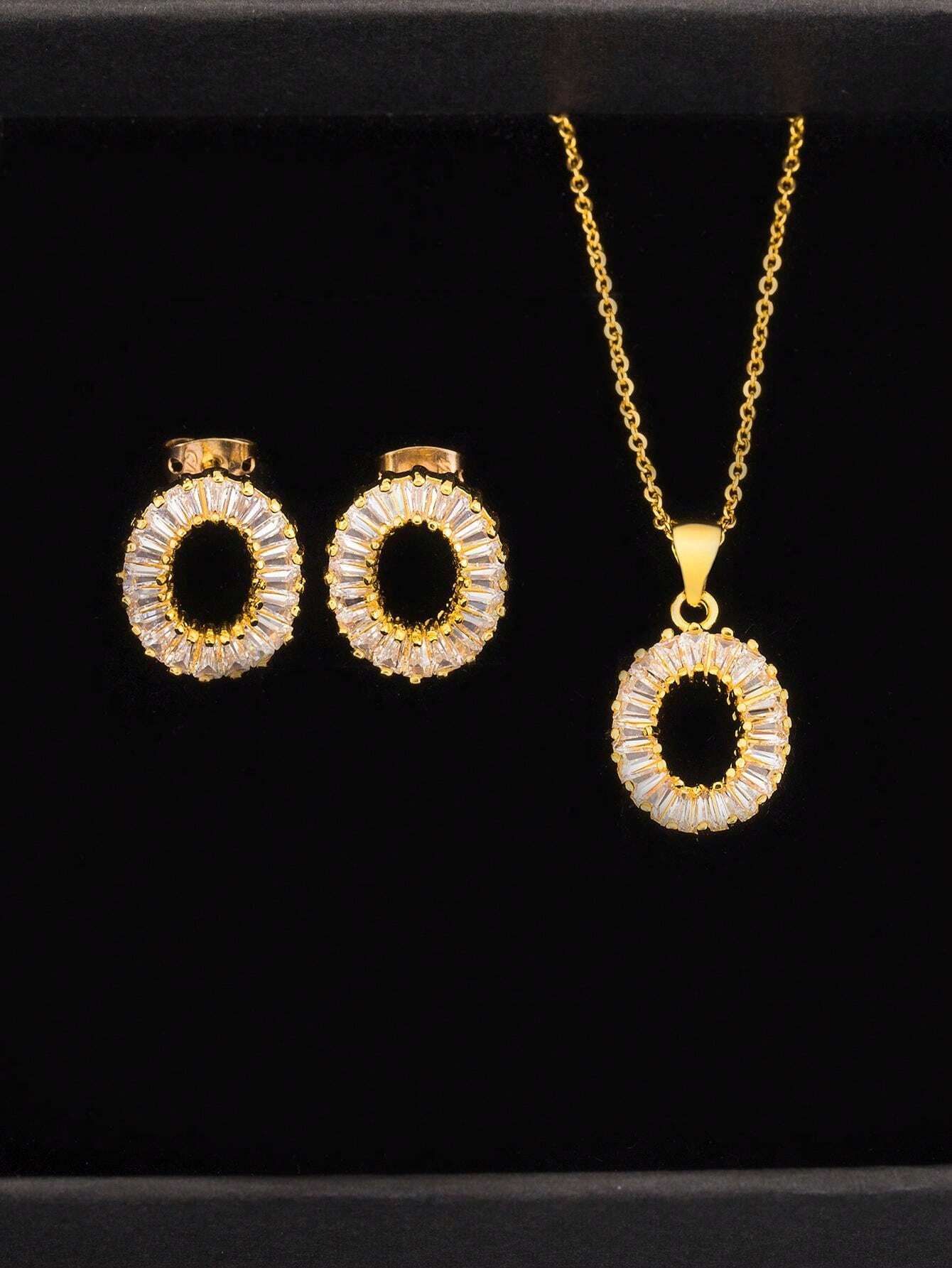 White Zirconia 18k Gold Plated Stud Earrings And Necklace Set_4