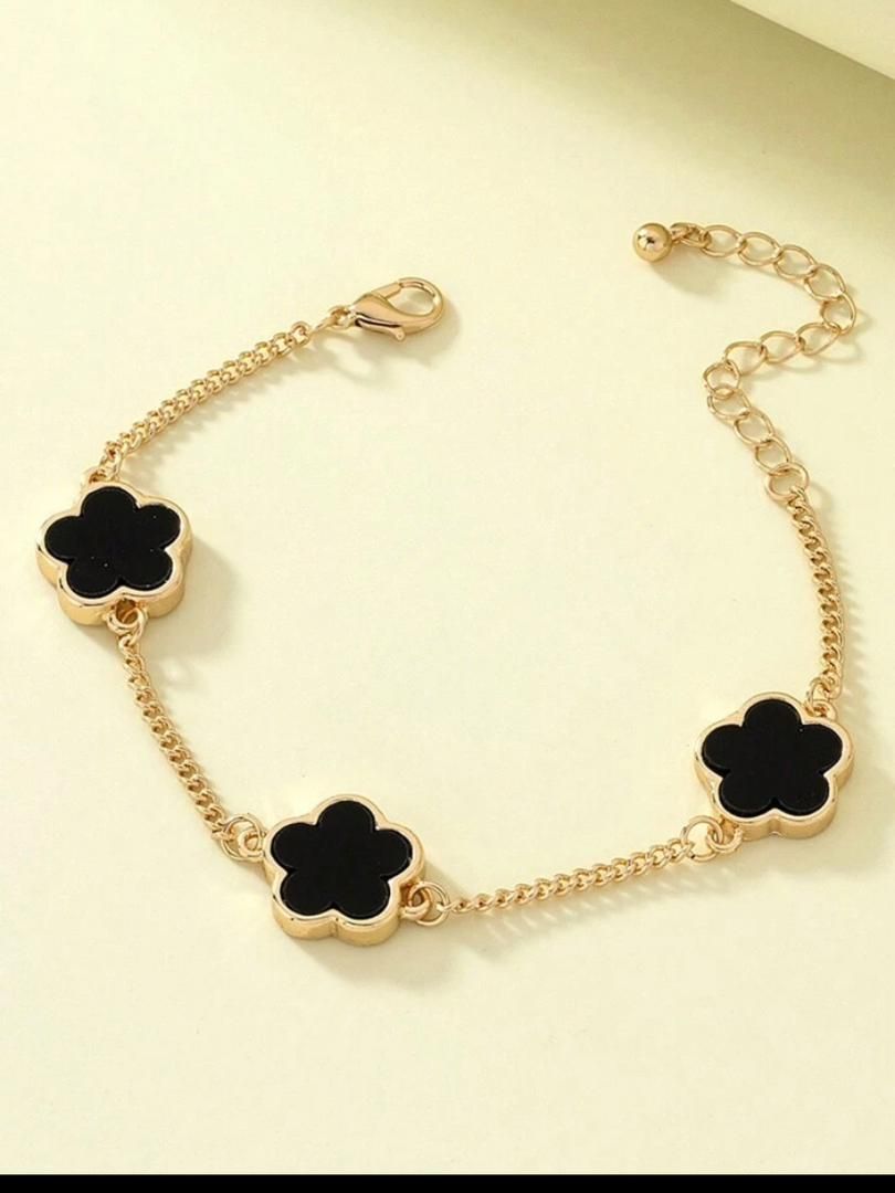 Simple Clover Bracelet _0