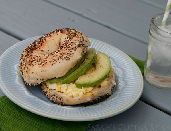 Avocado Egg Salad Everything Bagel Sandwich_1