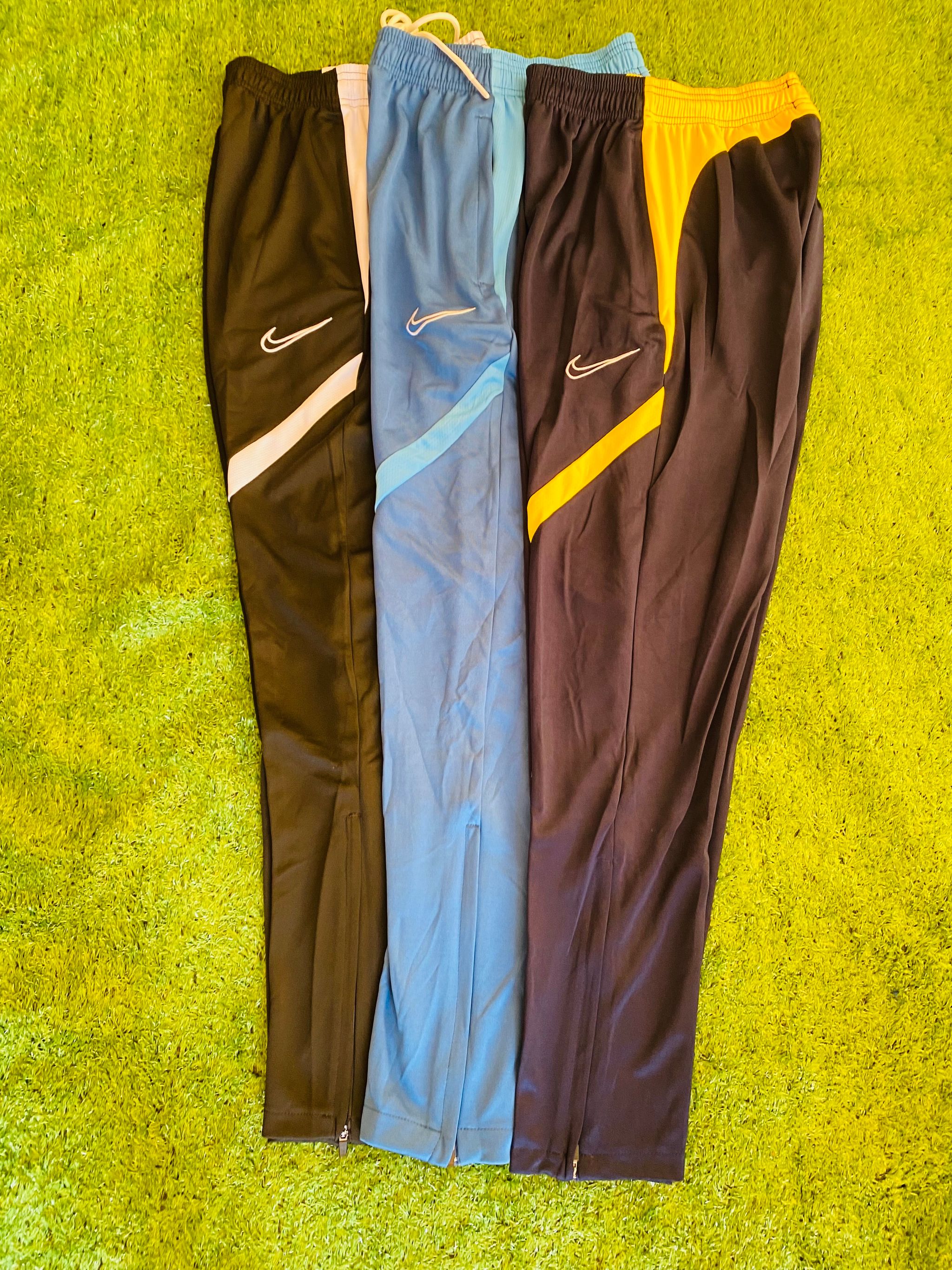 Nike pants _0