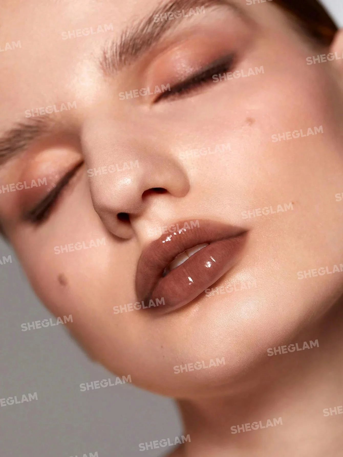 SHEGLAM Glaze Daze Lip Gloss - Mocha Cake_3