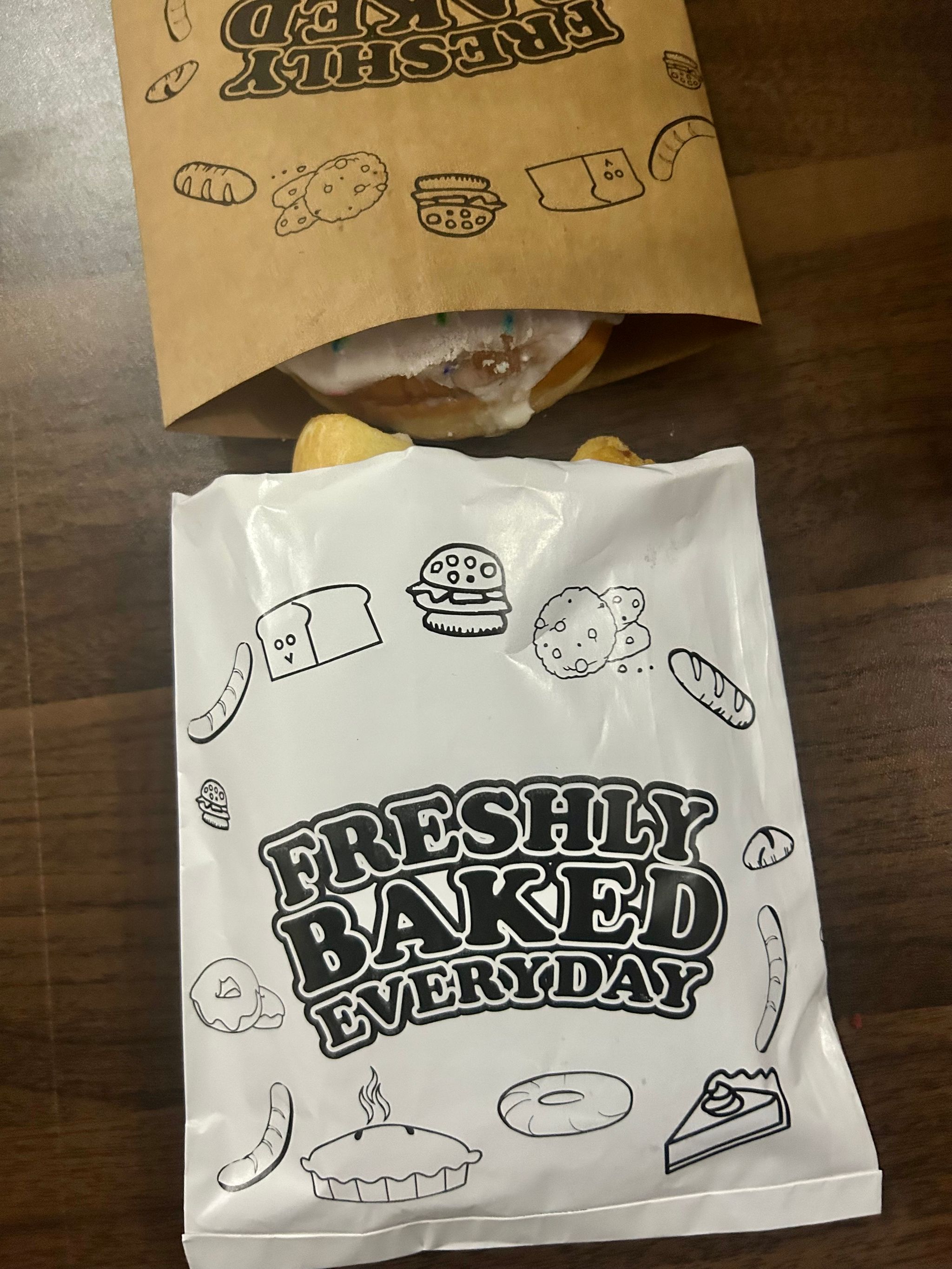 “FRESHLY BAKED EVERYDAY “ TREAT TAKEOUT BAGS - 5'' x 5''/ WHITE_1