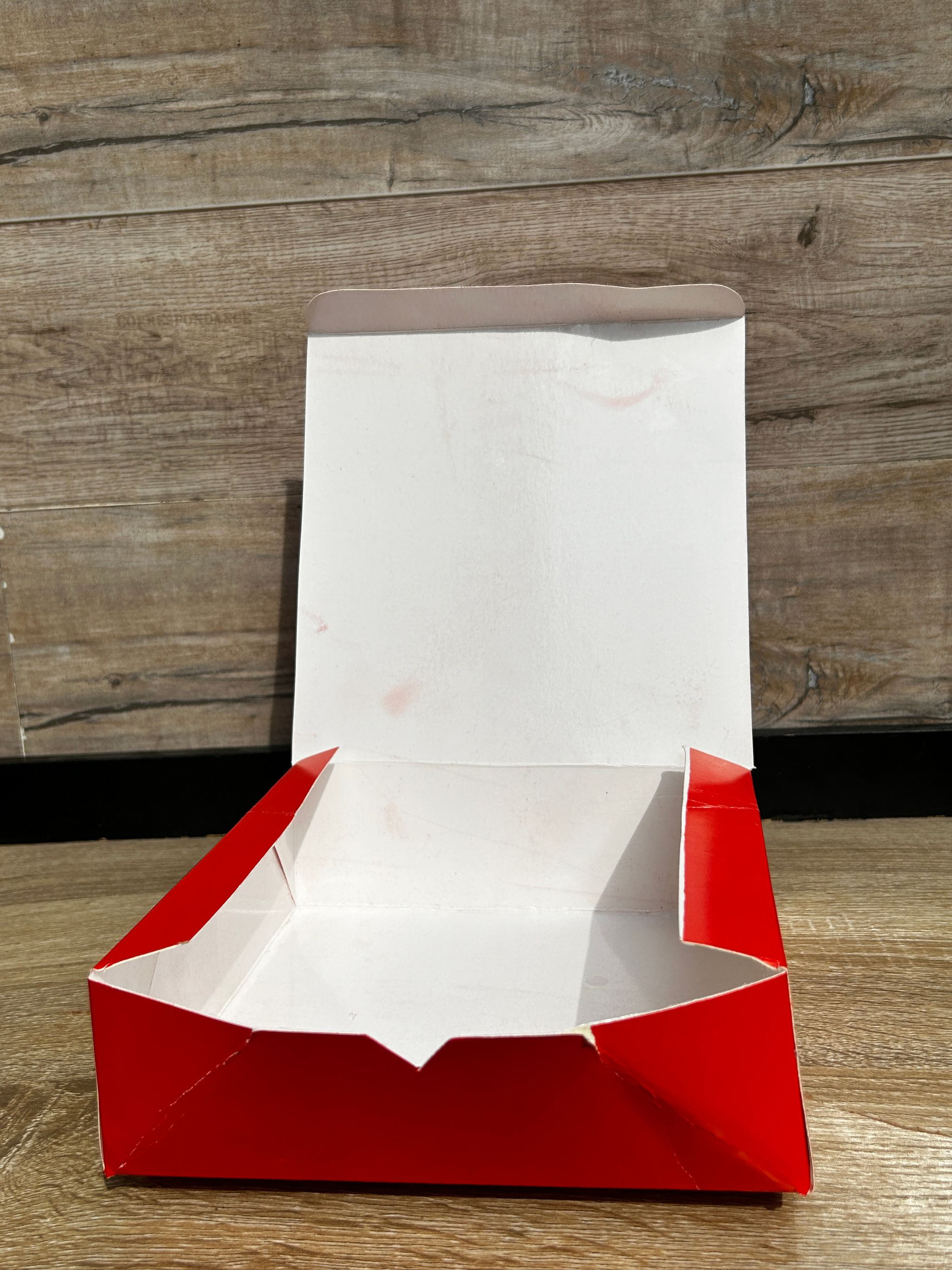 PLAIN RED “ER” TAKEOUT BOXES - 8” x 8” x 3.5” _3