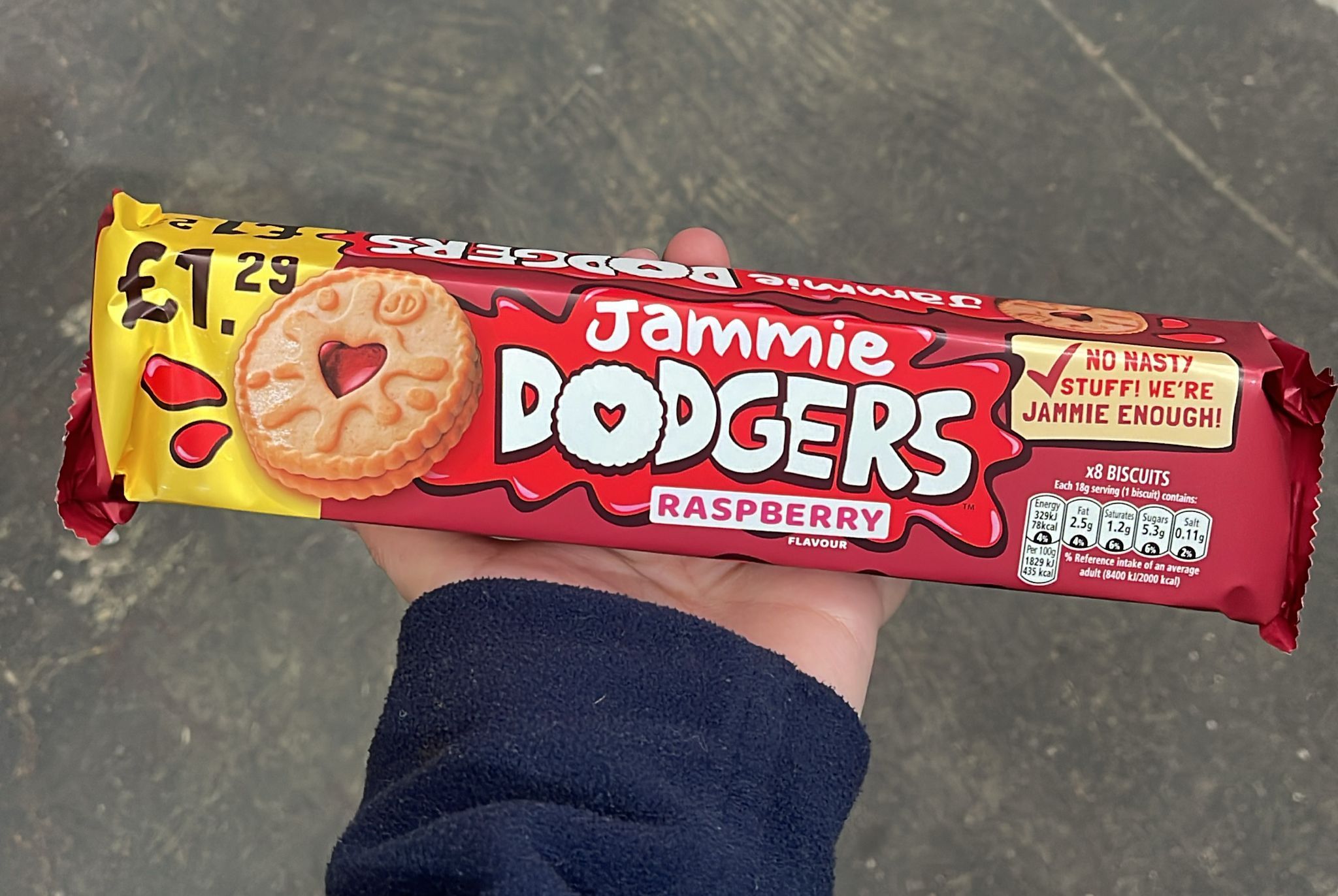 Jammie dodgers raspberry pm £1.29 140g BBE 31/02/24 _0