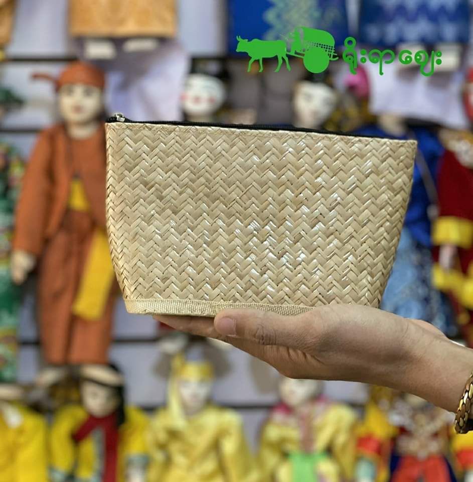 Yoe Yar Zay_သင်ဖြူးWallet_5