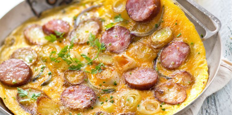 Omelette au saucisson et fromage_0