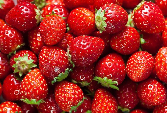 STRAWBERRIES 1KG_0