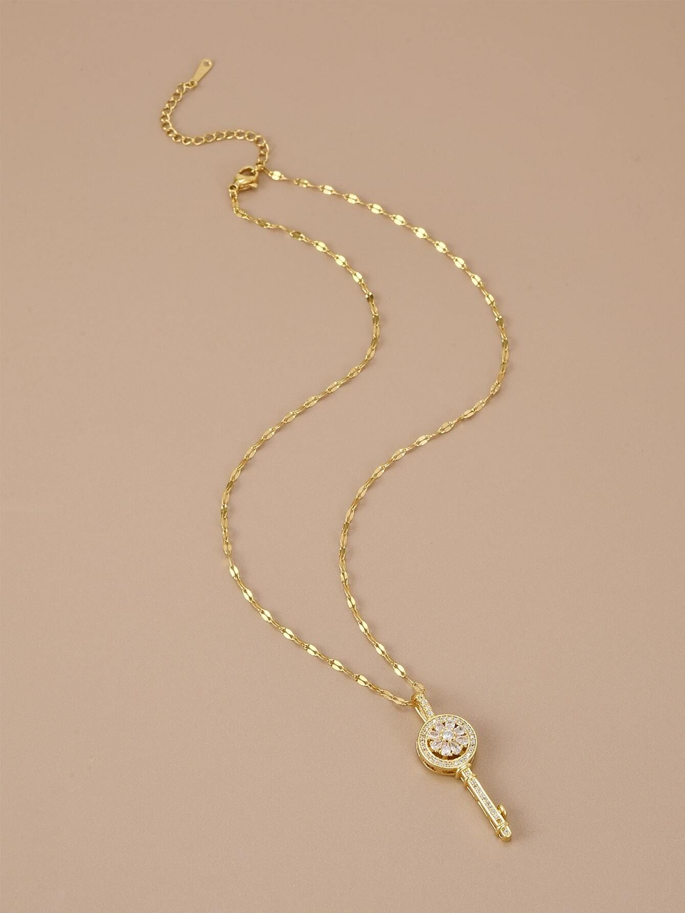 Cubic Zirconia Key Charm Necklace_1