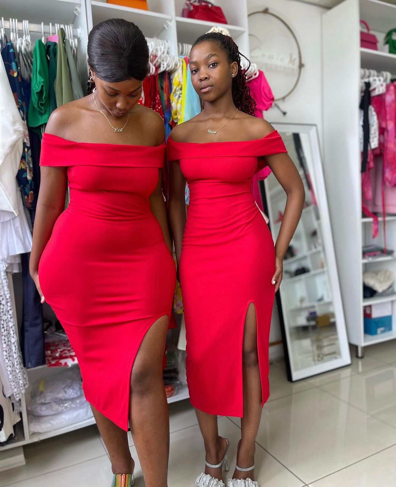 Red slit bodycon _0