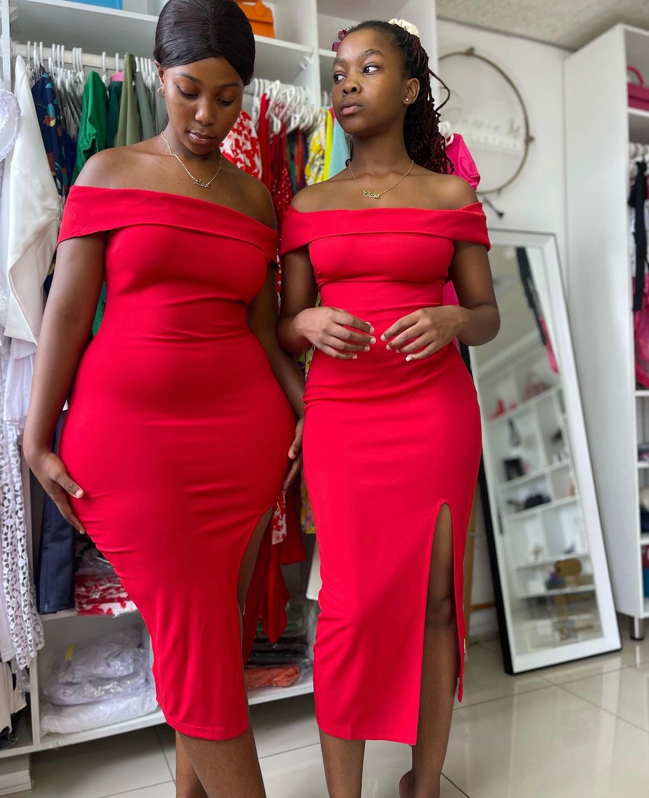 Red slit bodycon _1