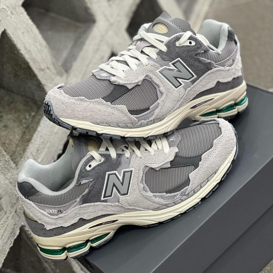 New Balance 2002R Grey_1