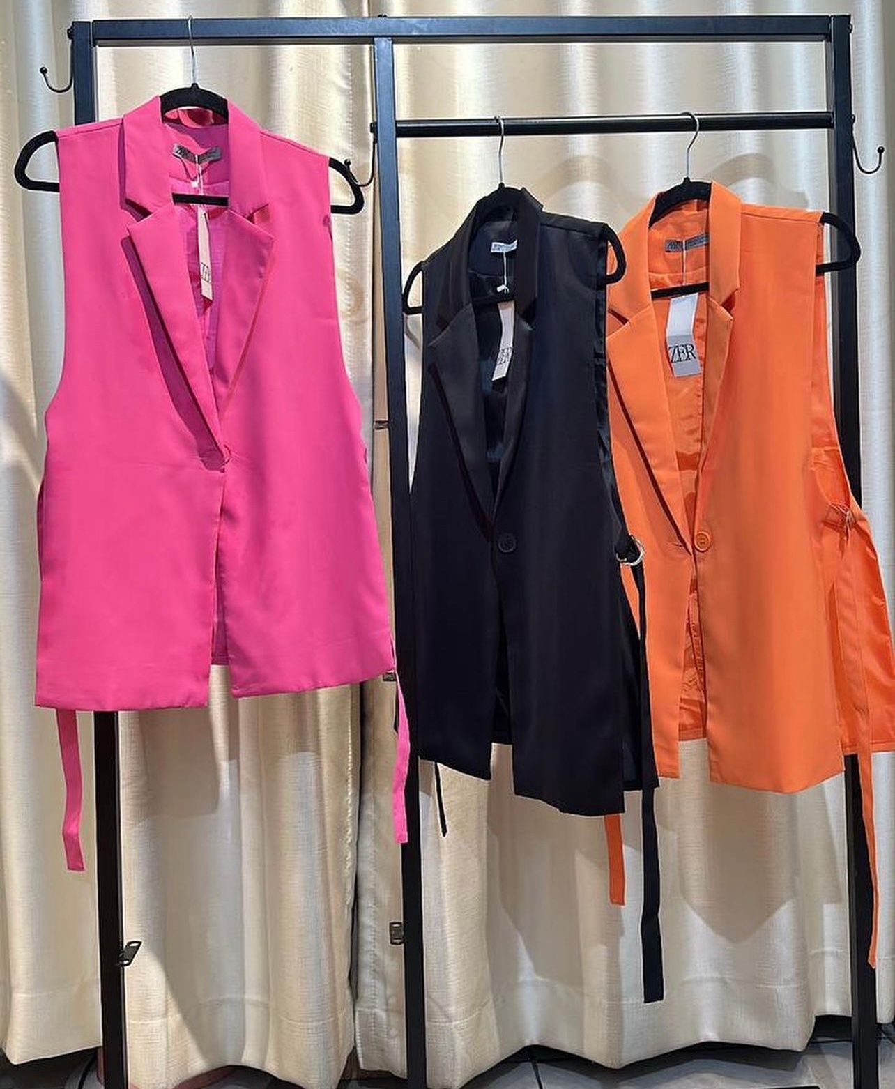 Pink Neck Belted Vest Blazer_1