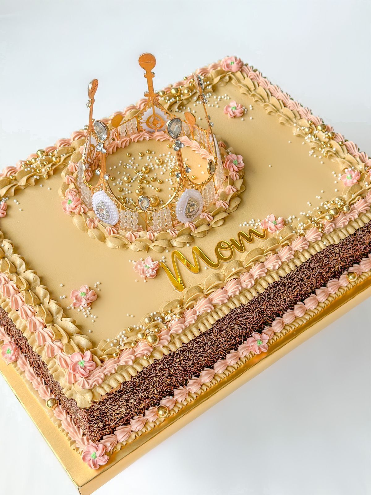 Crown Tiara Customized Cakes_4