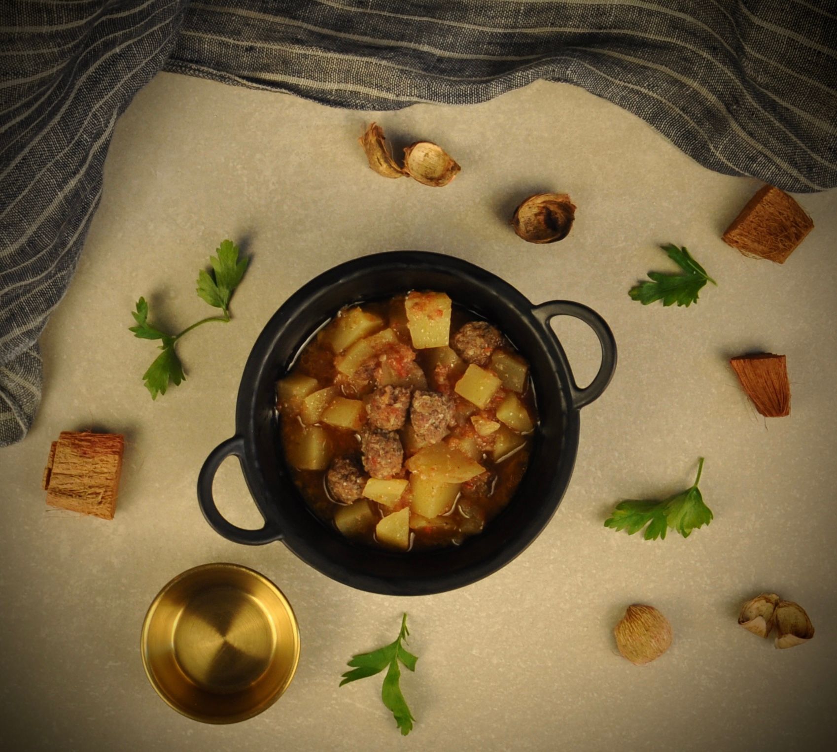 إيدام بطاطس بكرات اللحمة المفرومة - Potato Edam with meat Balls_0