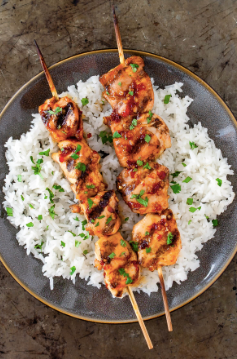 Chicken Skewers With Rice_0