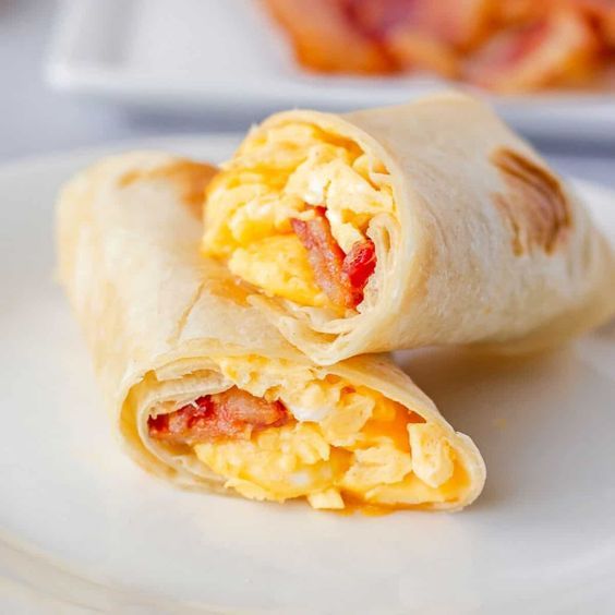 Egg Wrap with Bacon_0