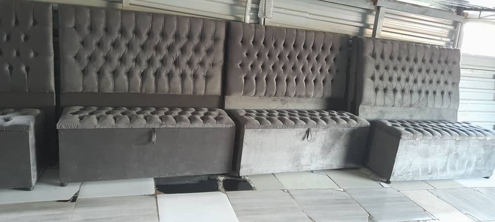 Buttoned headboard and kist_0