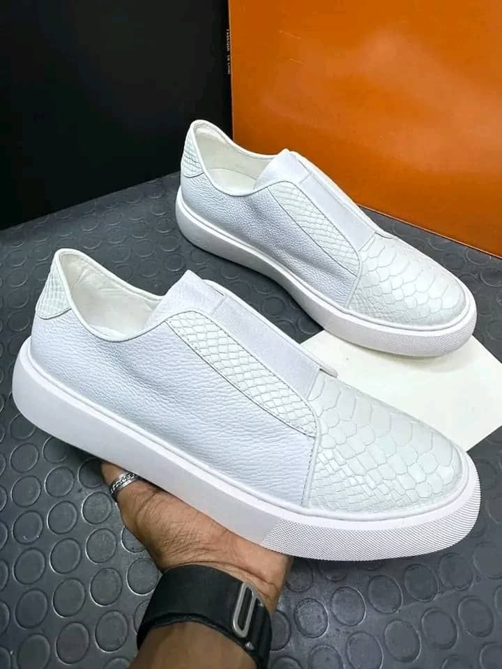 Gucci mans shoes_0