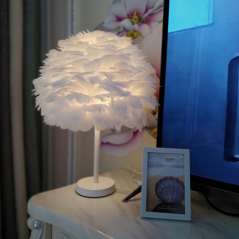 feather table lamp_0