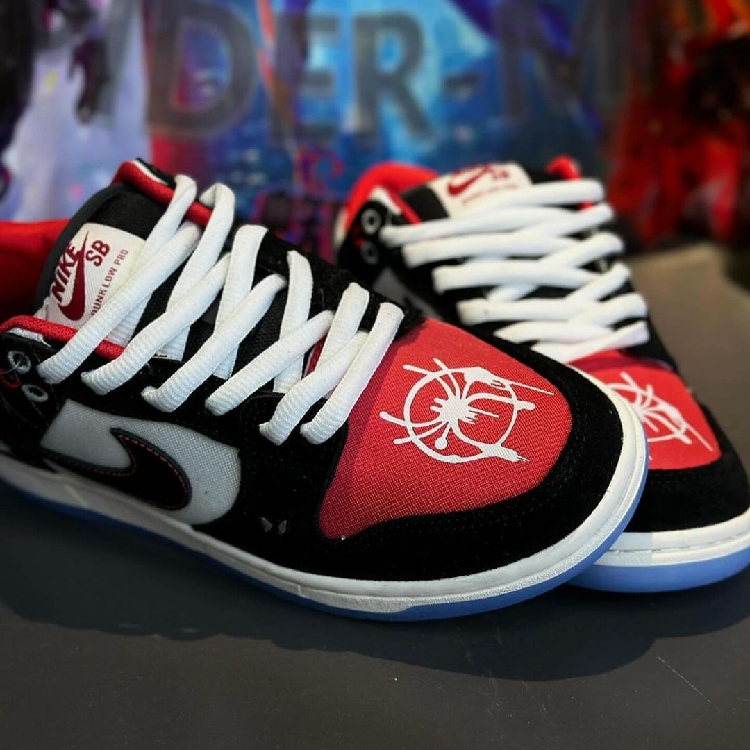 Nike Dunk Low "Spider,"_0