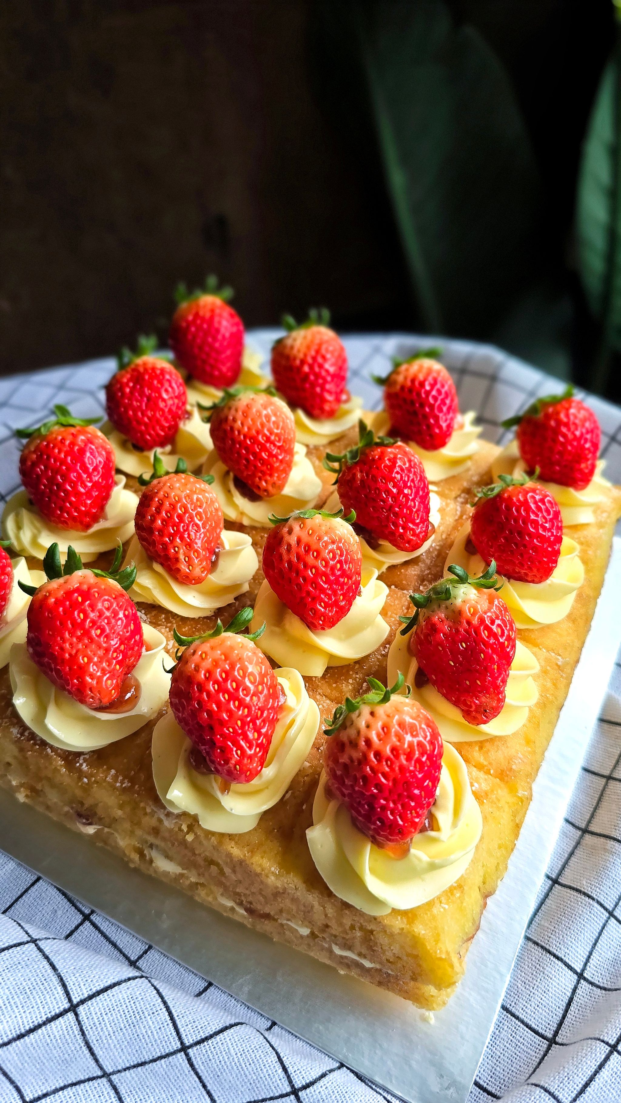 Victoria Sponge Cake_0