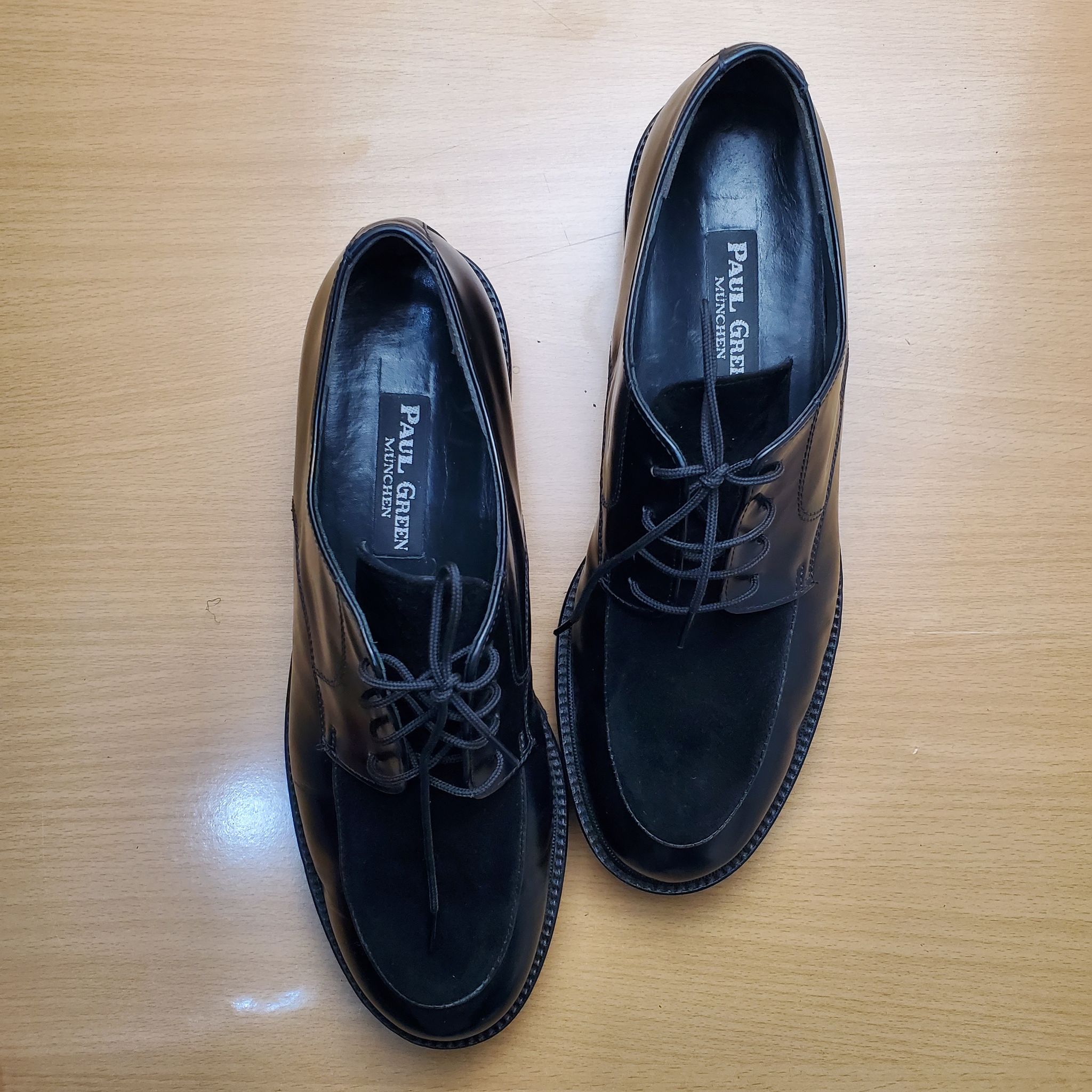 Classic unisex office shoe_1