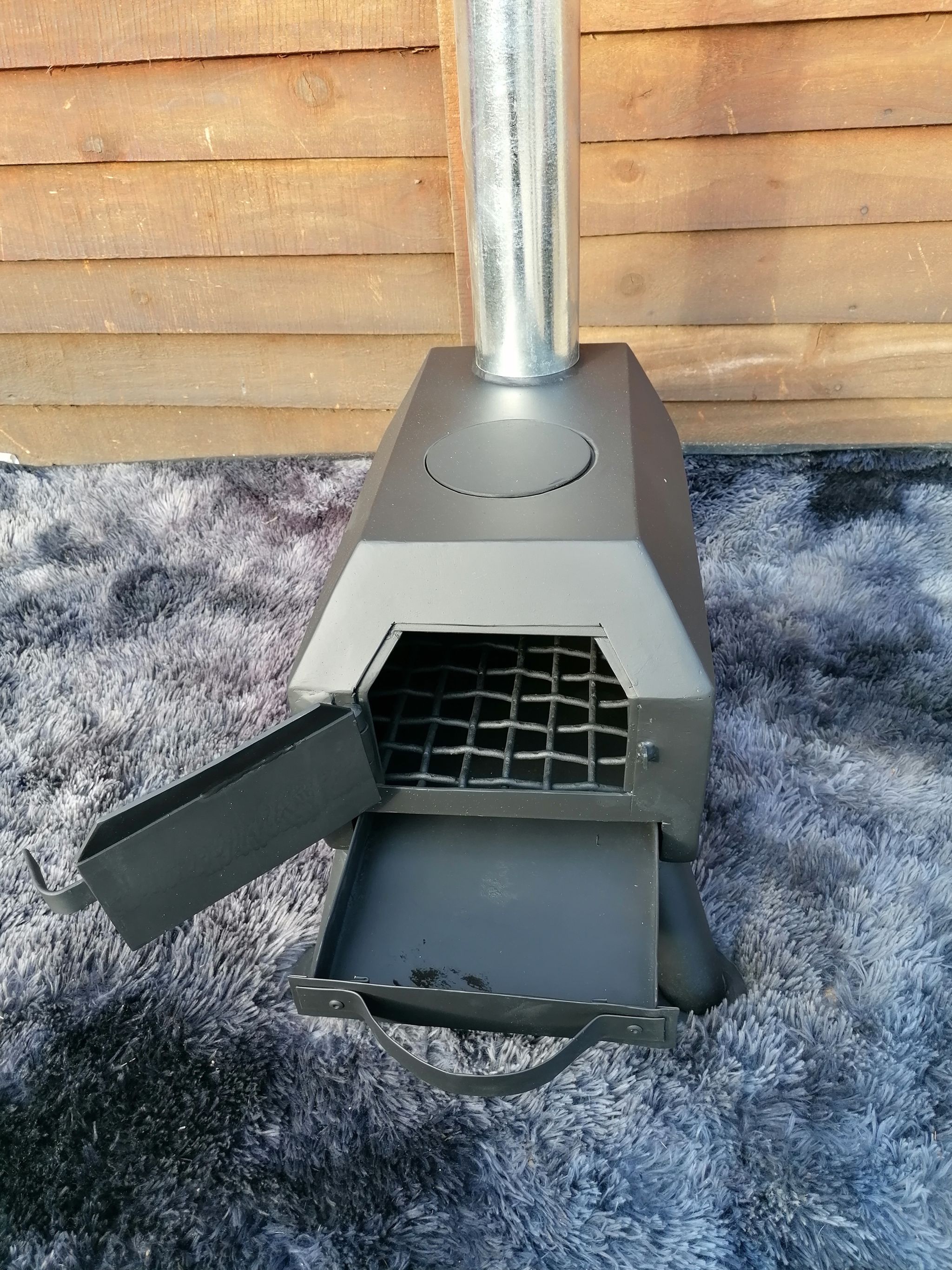 Beautiful 1 plate Rhino coal stove (new) _5