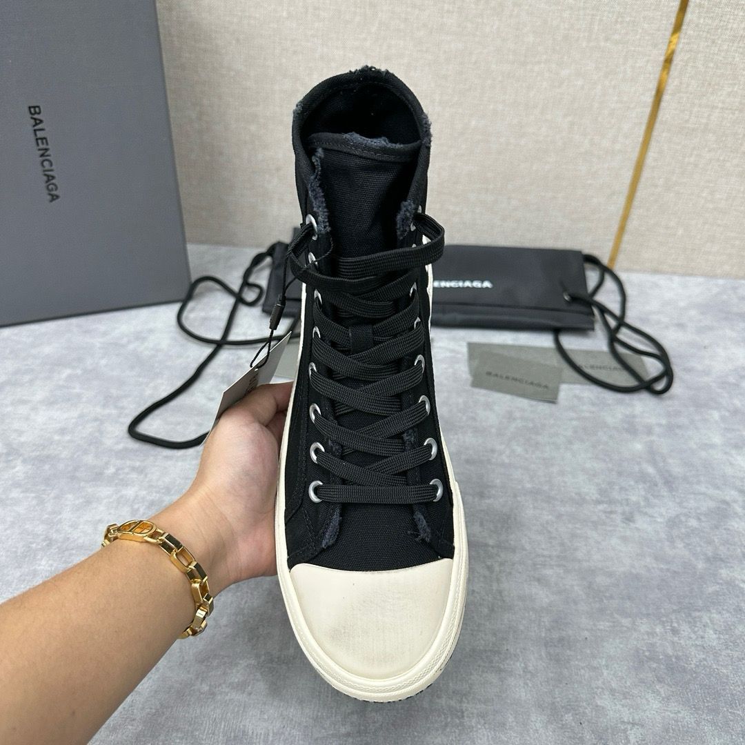 Balenciaga _4