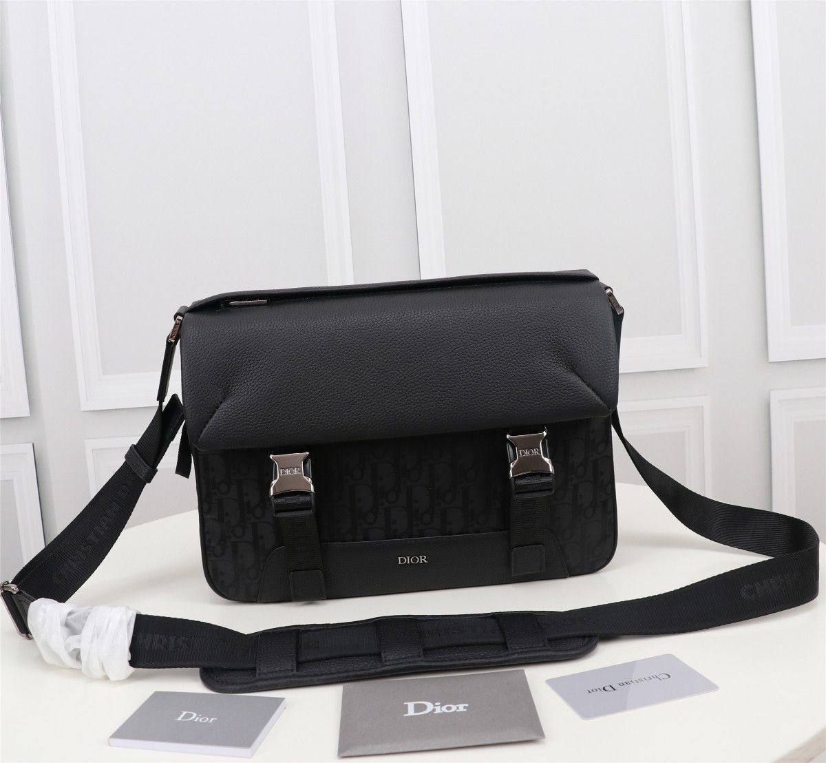 DIOR Explorer-messenger bag_0