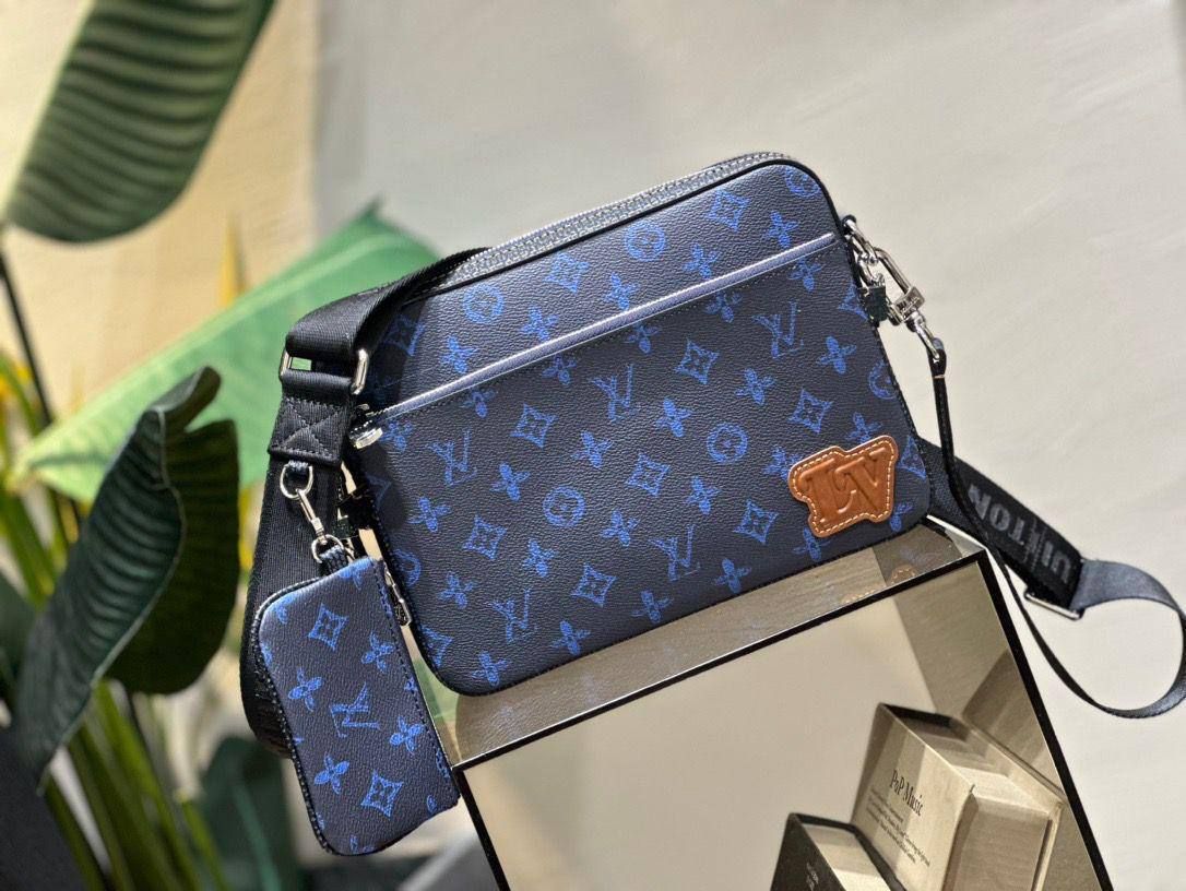  LOUIS VUITTON Trio Messenger_0