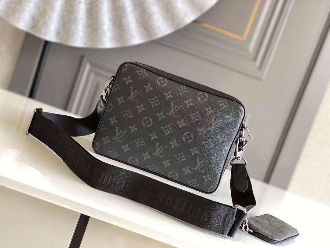  LOUIS VUITTON Trio Messenger_3