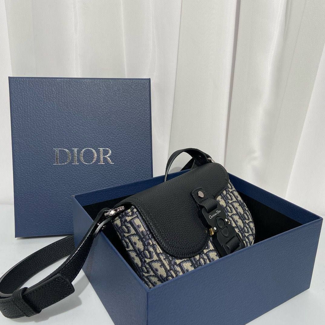 DIOR Saddle A5 Pouch_1