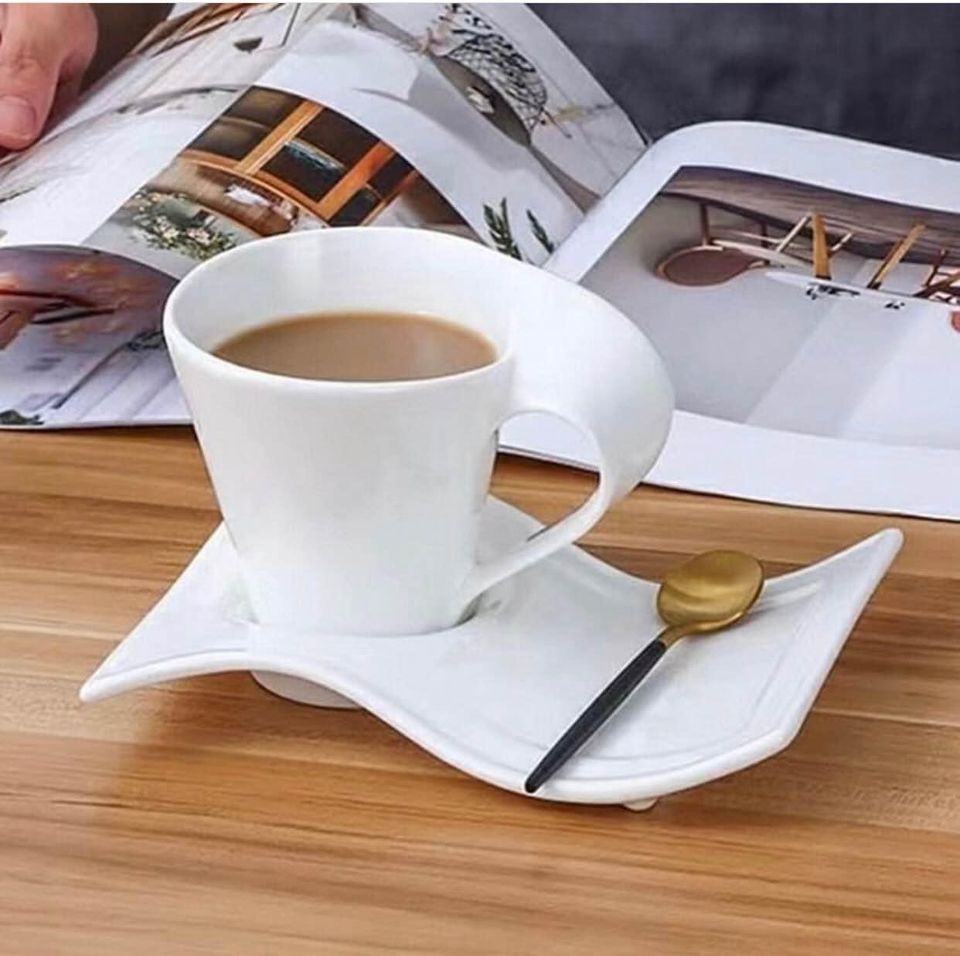 Tea cups and saucer_1