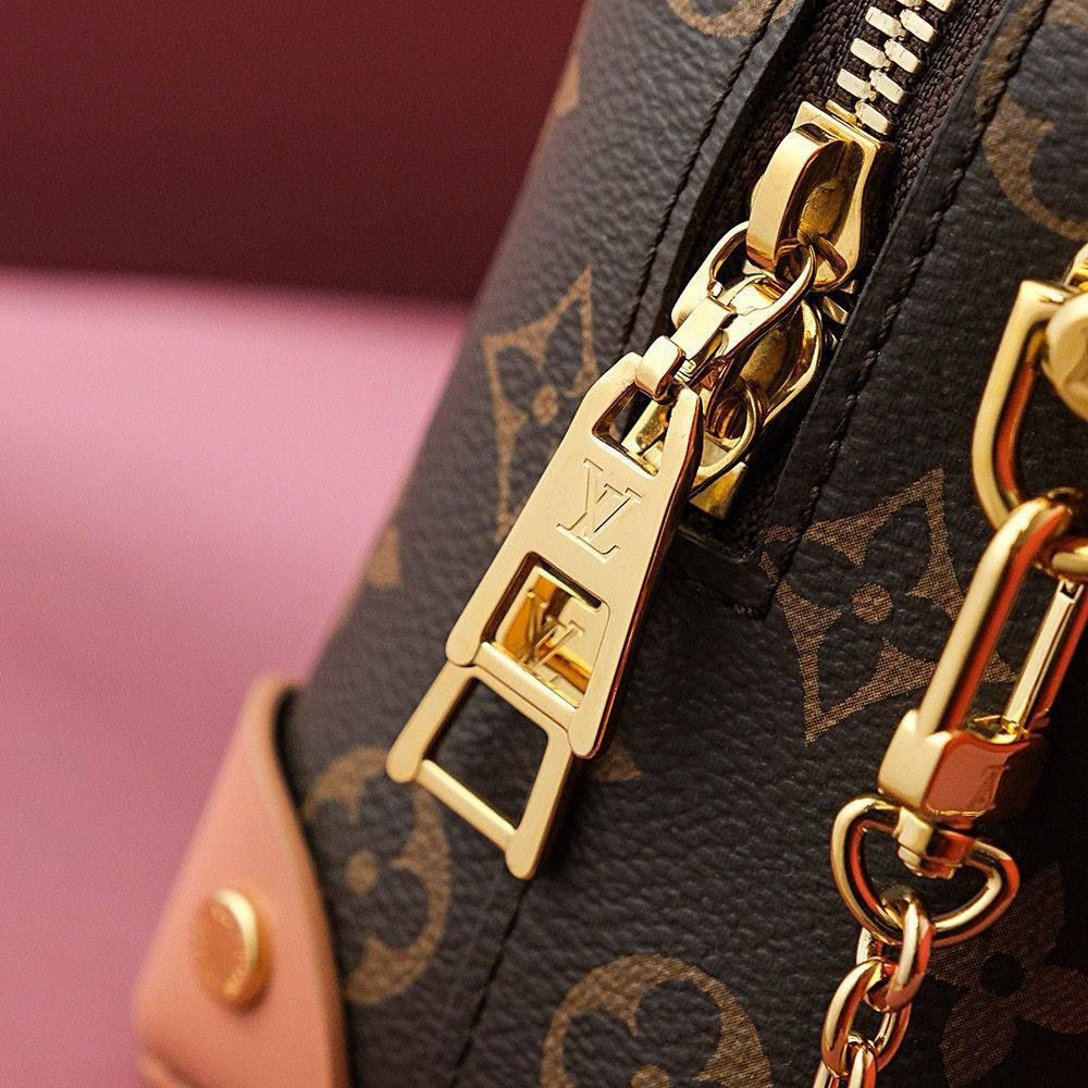  LOUIS VUITTON Petite Malle Souple bag_4