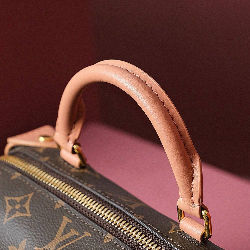  LOUIS VUITTON Petite Malle Souple bag_2