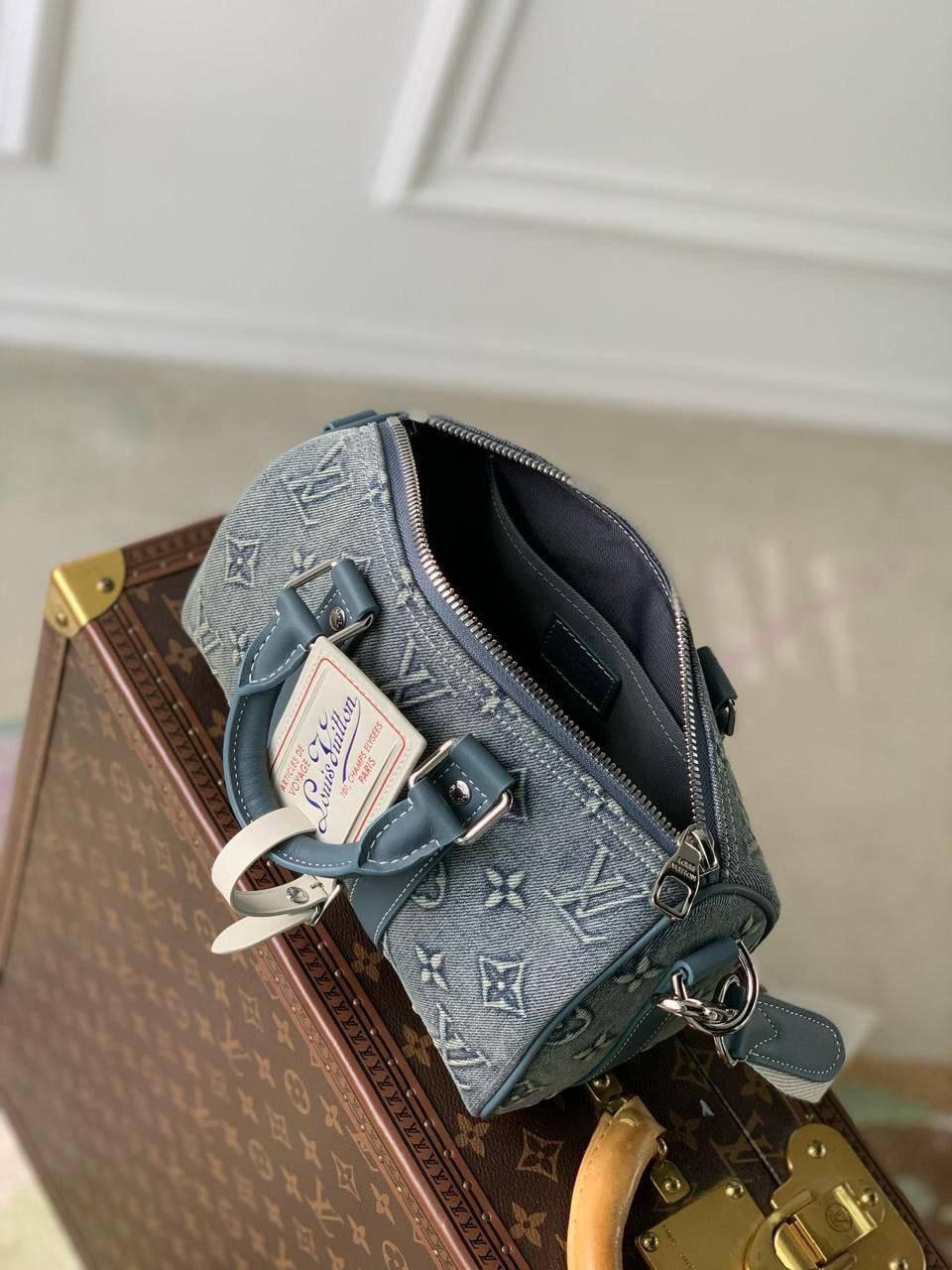  LOUIS VUITTON Keepall Bandoulière 25_2