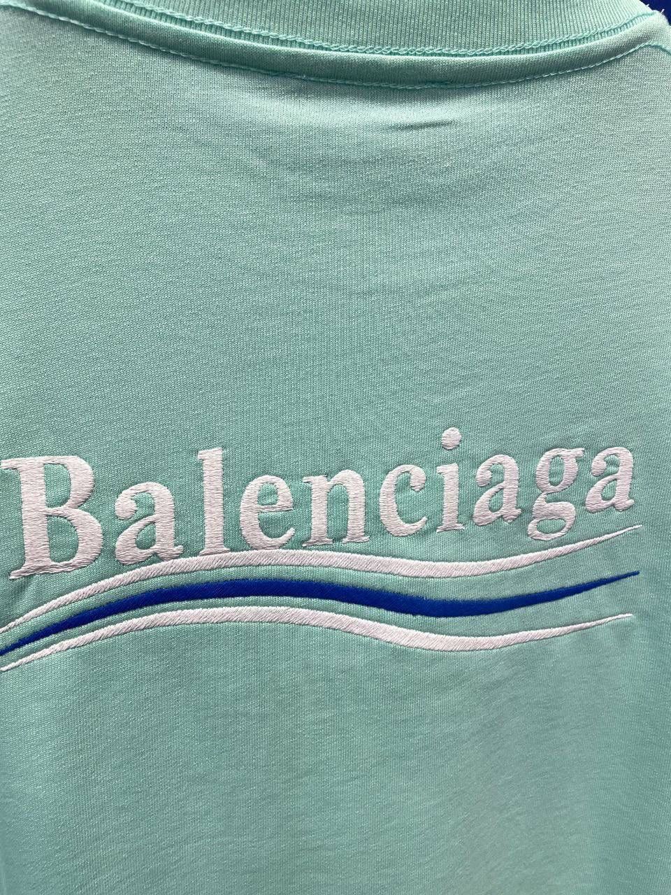 BALENCIAGA_3