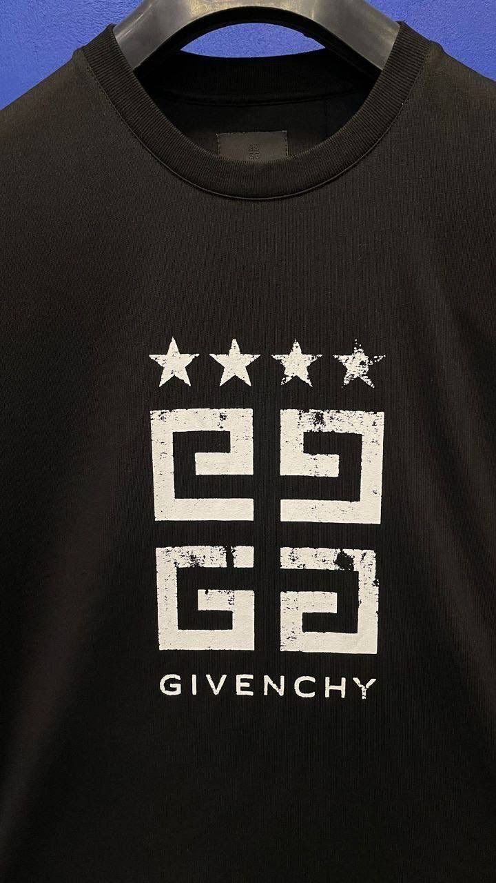 GIVENCHY_2