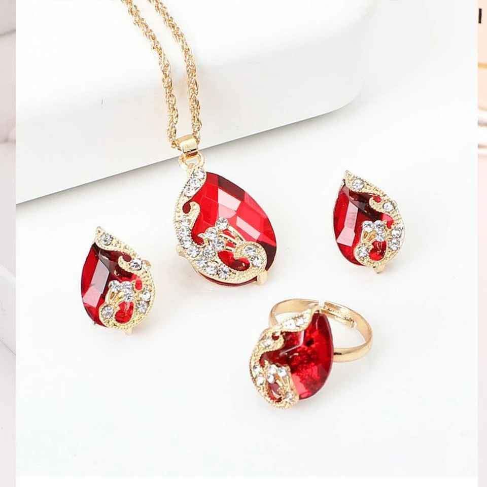 Ladies Beautiful Necklace Set_5