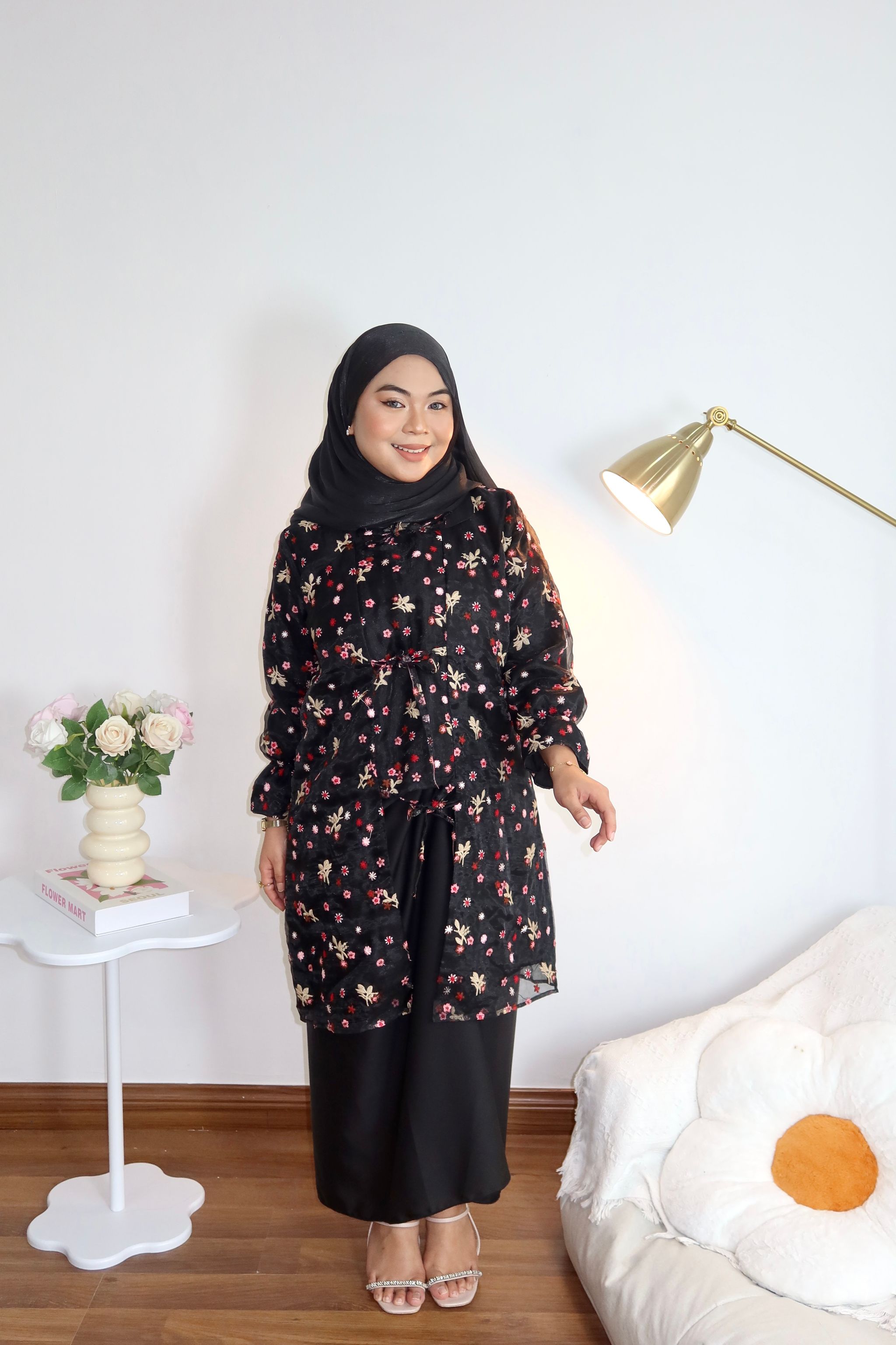 ERYN KEBAYA MODERN FLORAL PETALS SERIES_0